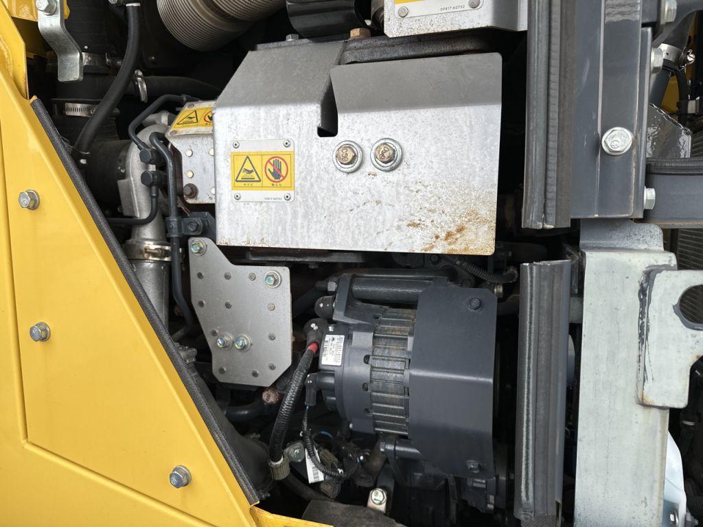 WA100-8-90296