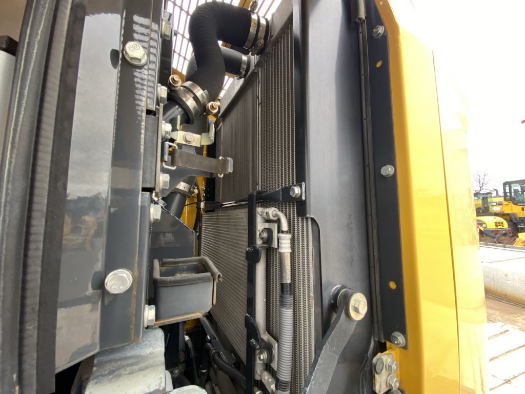 WA100-8-90296