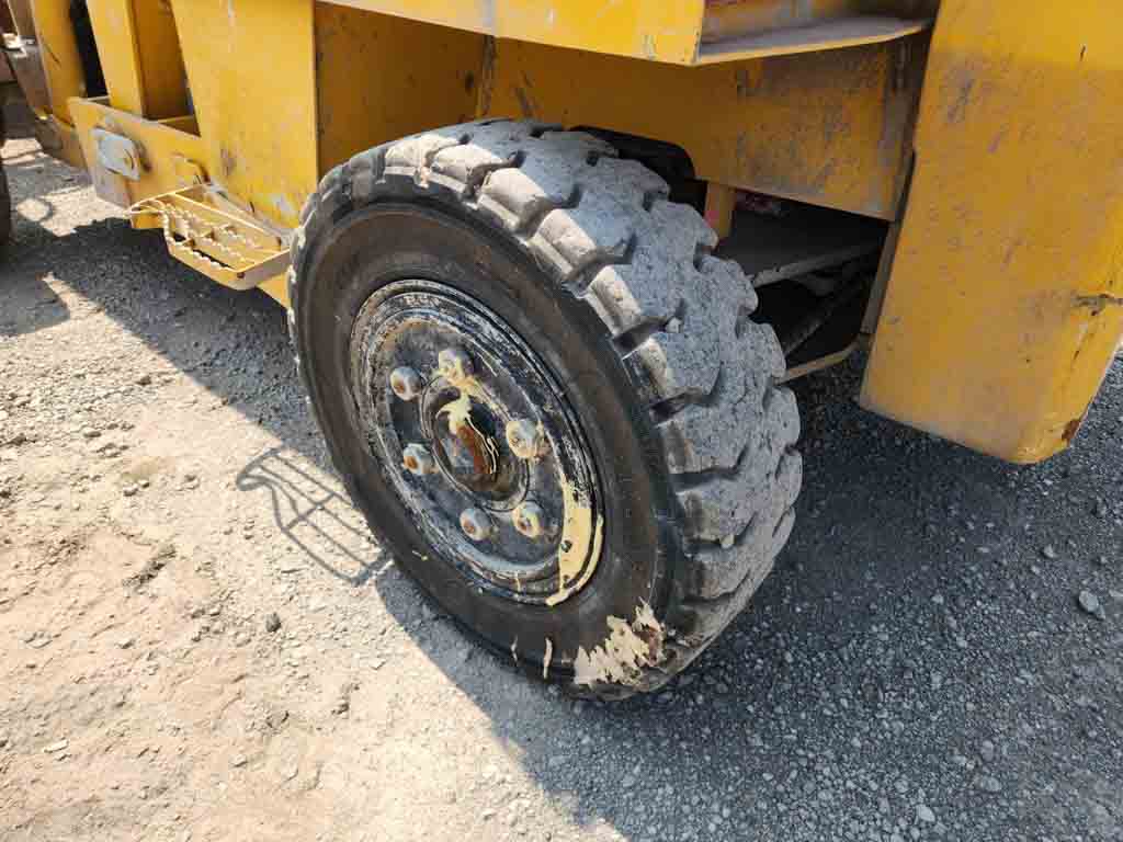 SD25-3-S76-01677
