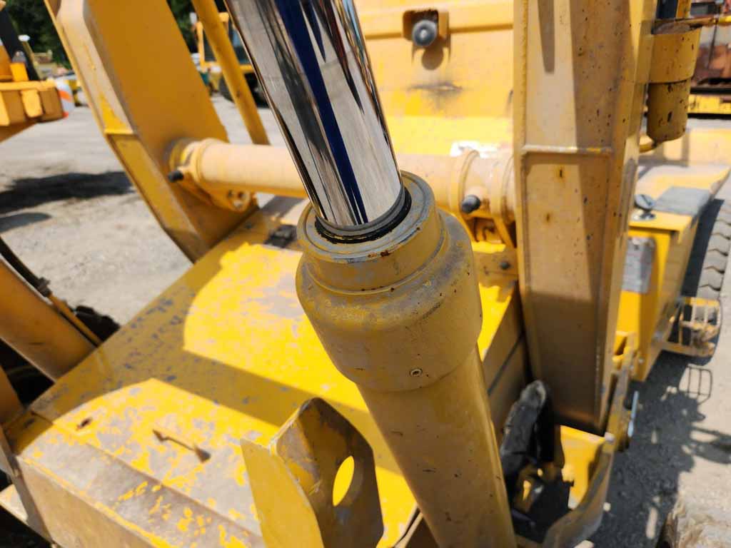 SD25-3-S76-01677