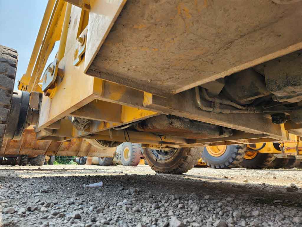 SD25-3-S76-01677