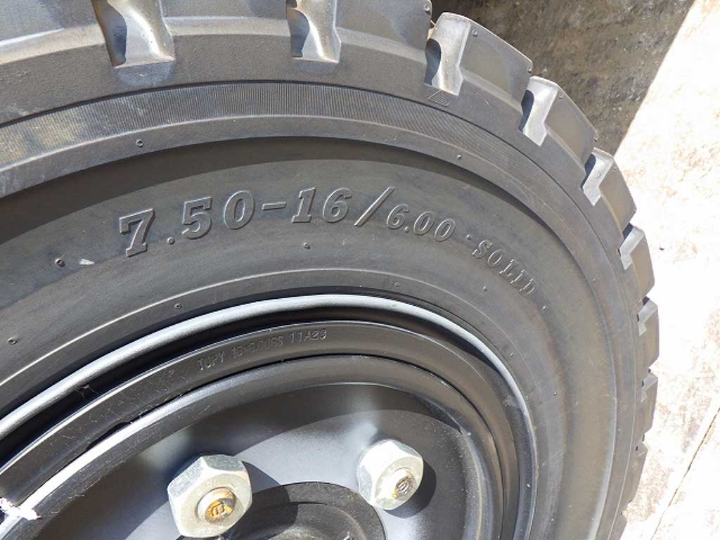 SD25-3-S76-01842