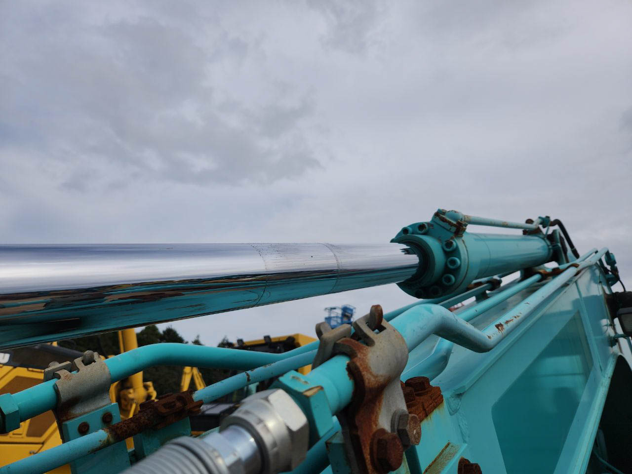 SK135SR-3-YY07-28817