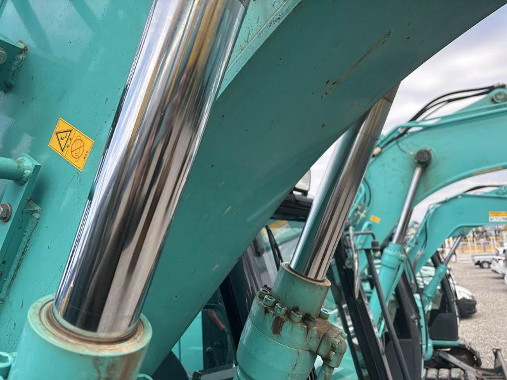 SK135SR-5-YY08-041982