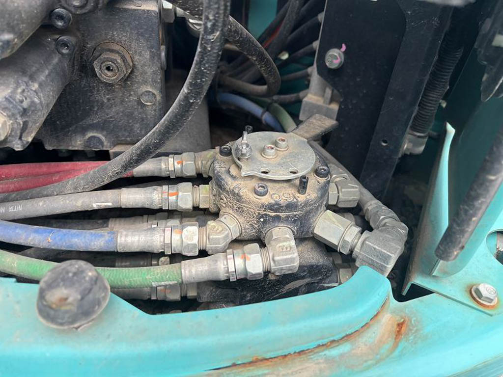 SK135SR-5-YY08-041982