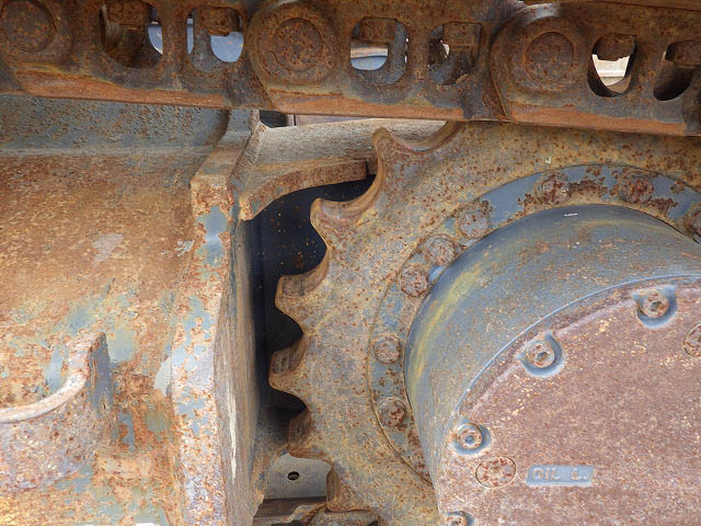 SK135SR-5-YY08-042300