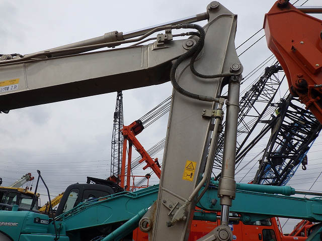 SK135SR-5-YY08-042300