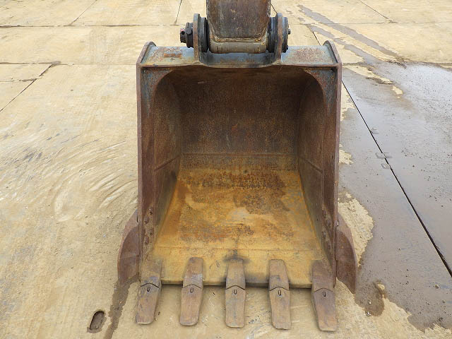 SK135SR-5-YY08-042300