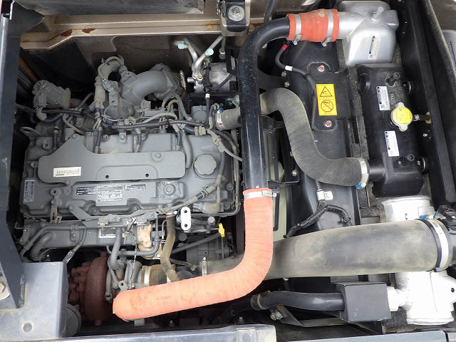 SK135SR-5-YY08-042300