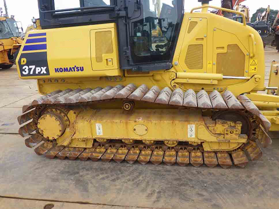 D37PX-24-90323