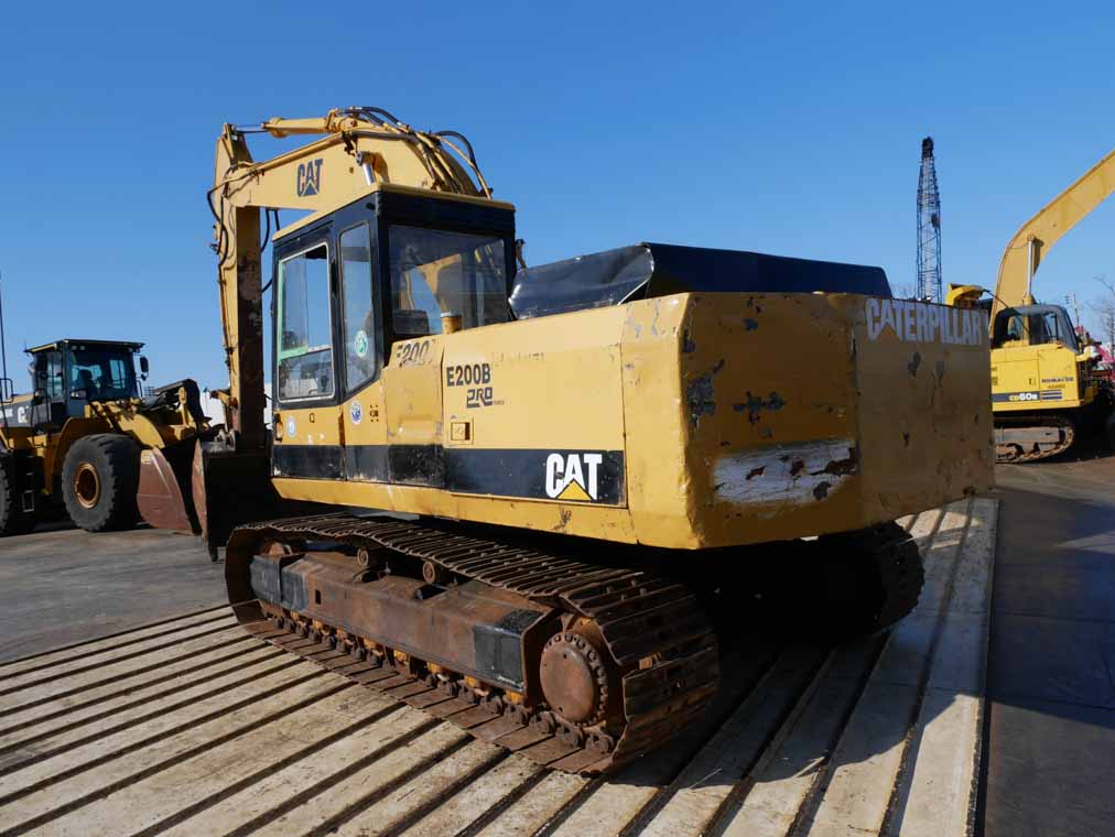 E200B-4SG11272