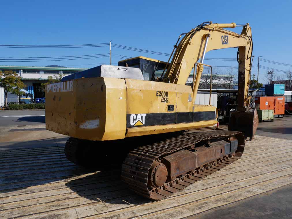E200B-4SG11272
