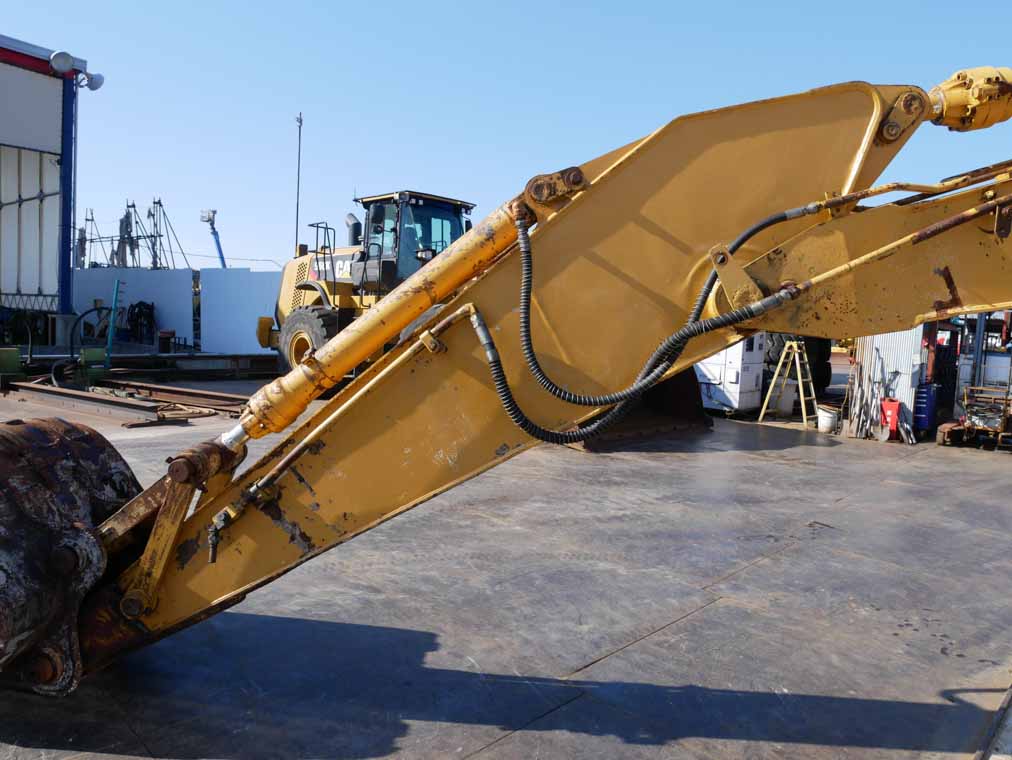 E200B-4SG11272