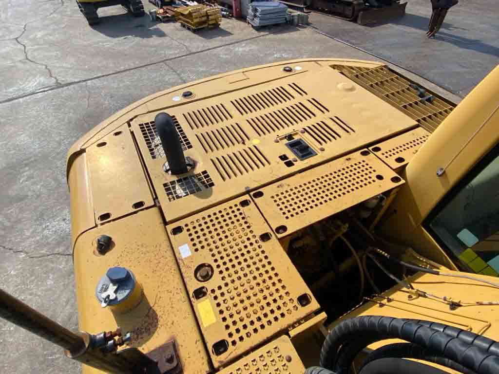 320CU-FBB01146