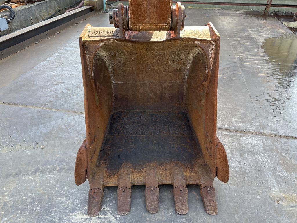 ZX135US-6-103943