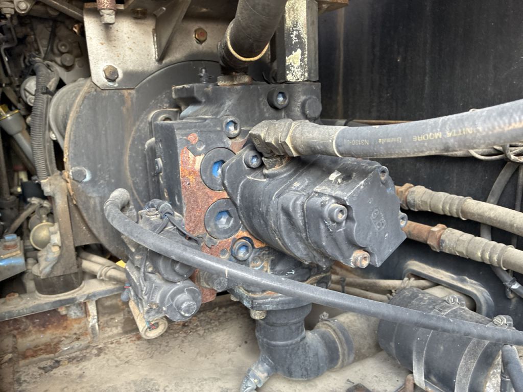SR18A-695929