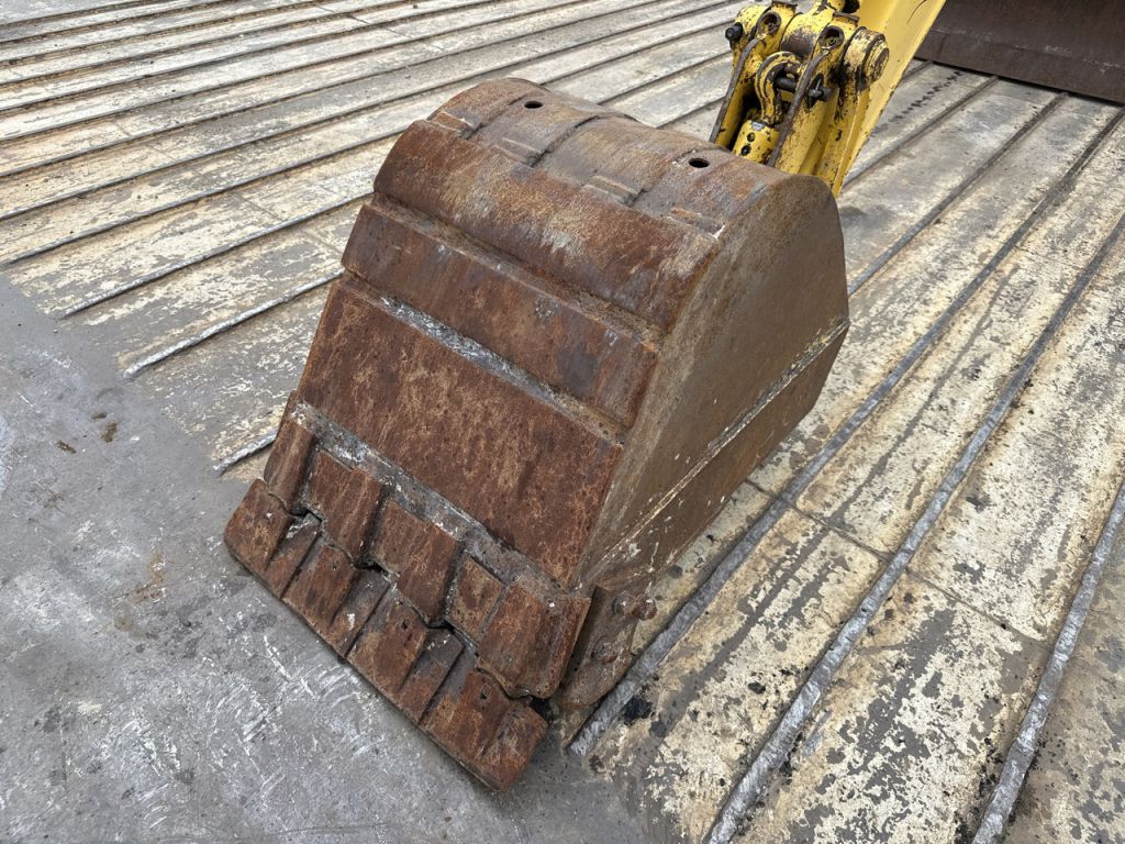 PC78US-10-30136