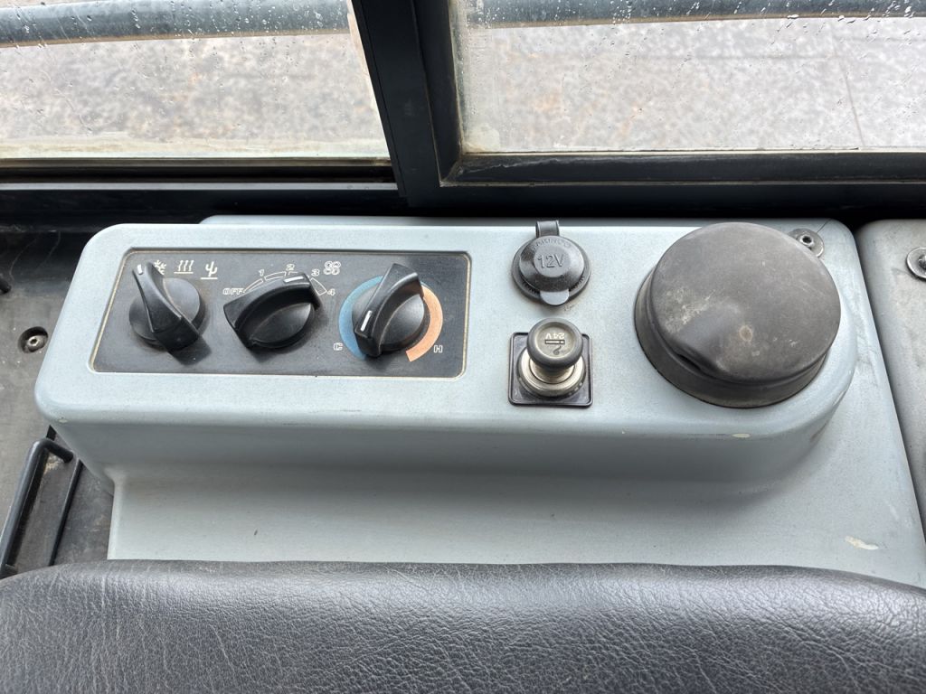 D51PX-22-B14719
