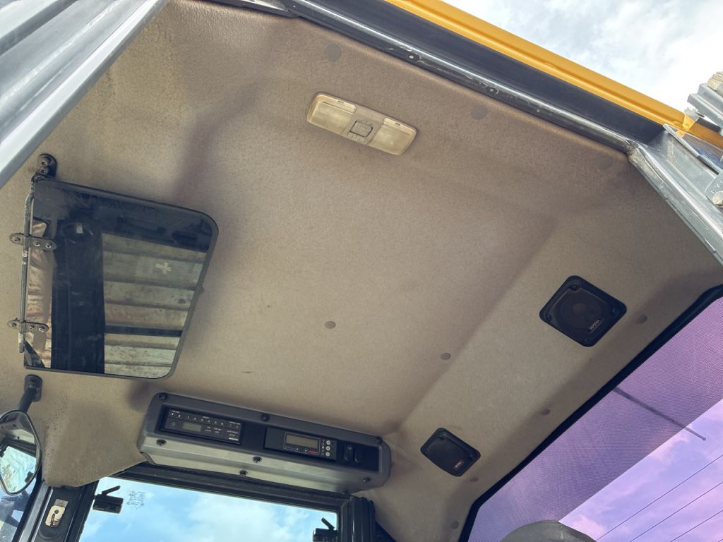WA100-7-88276