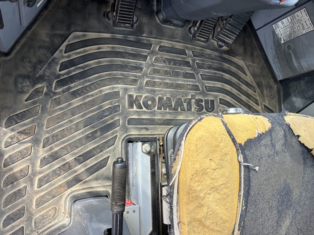 WA100-7-88276