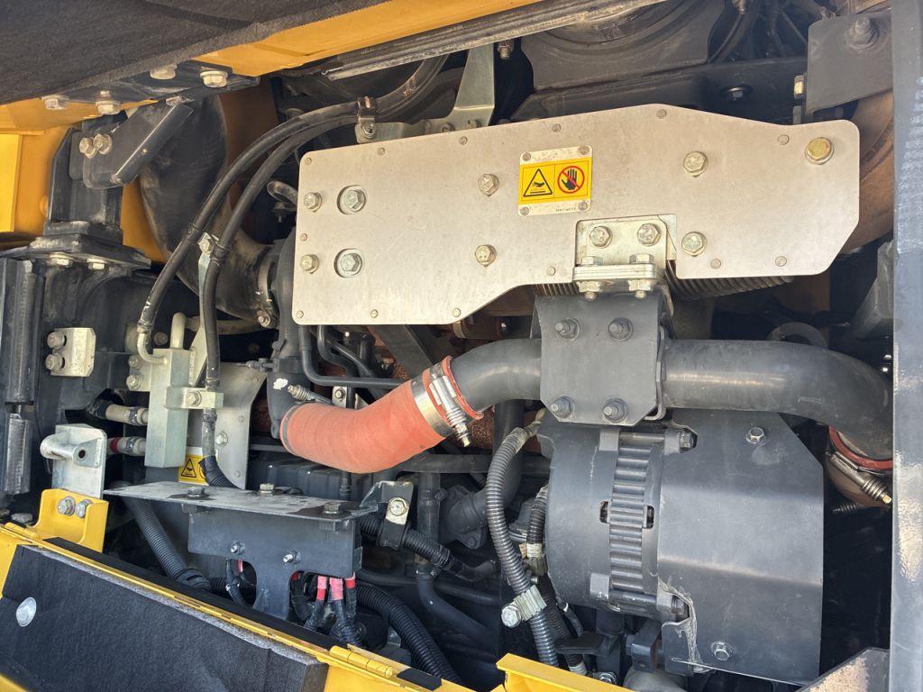 WA380-8-16234