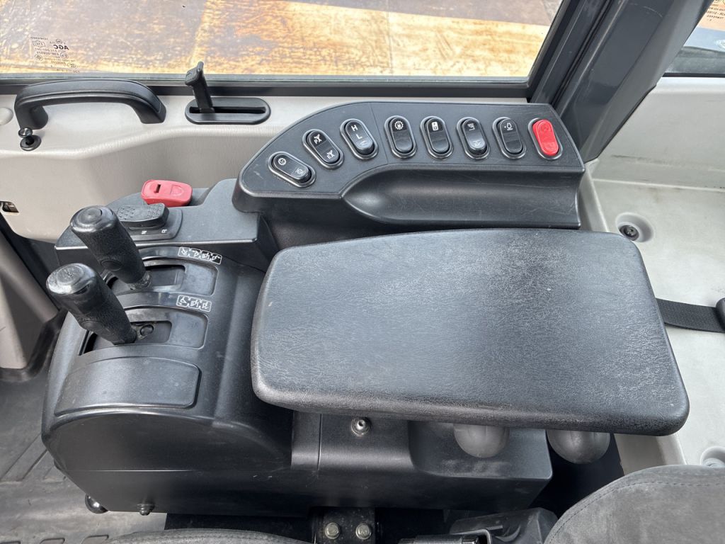 WA380-8-16234