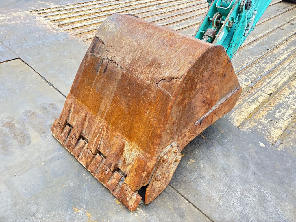 SK135SR-5-YY08-041982