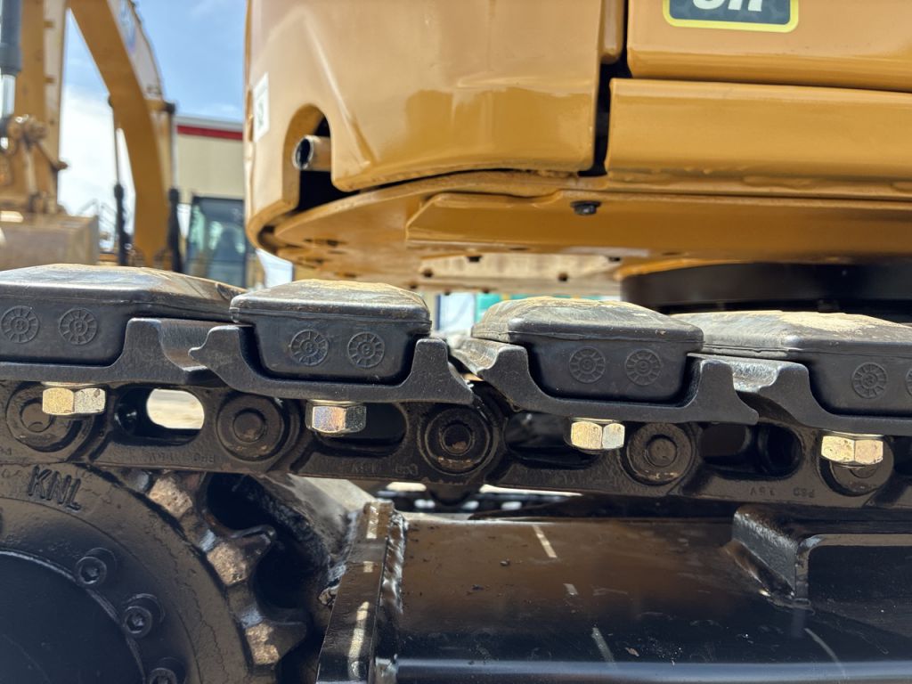 302CR-RHM04267