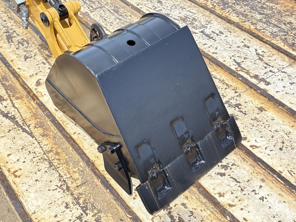 302CR-RHM04267