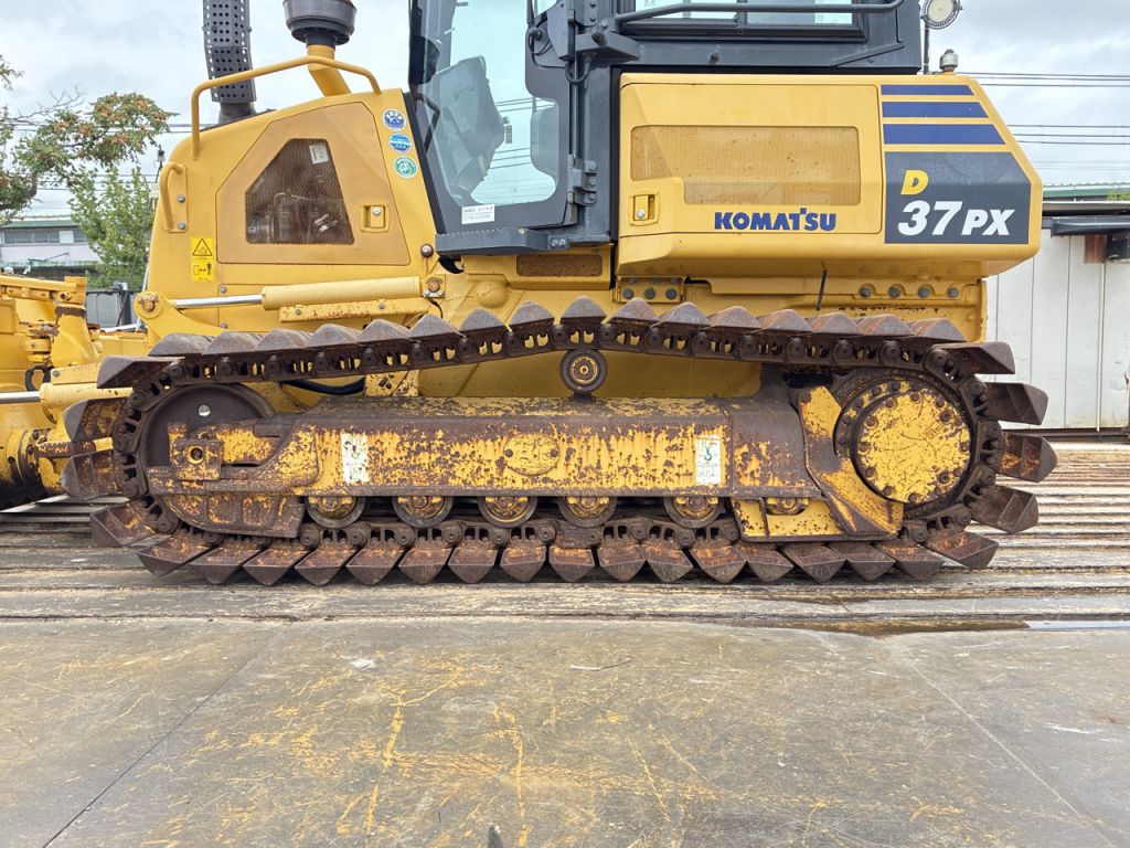 D37PX-23-81036