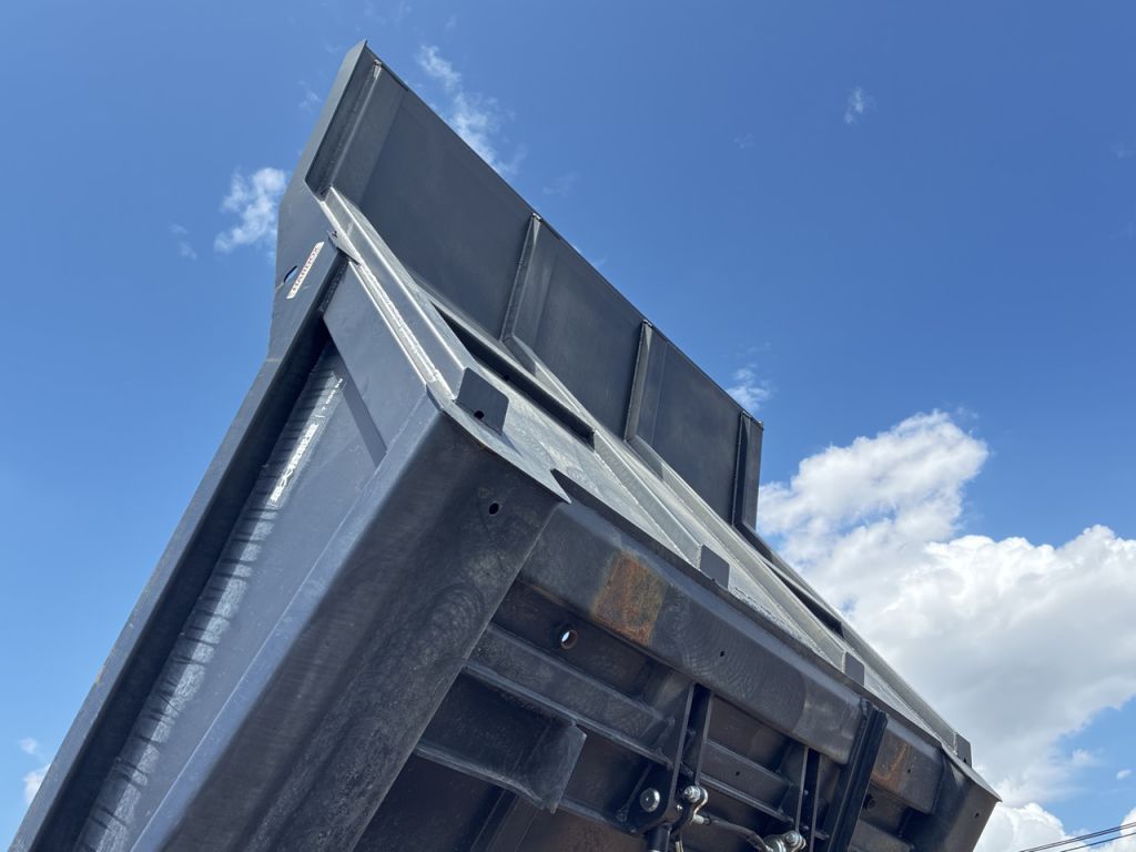 T7R-935150095 