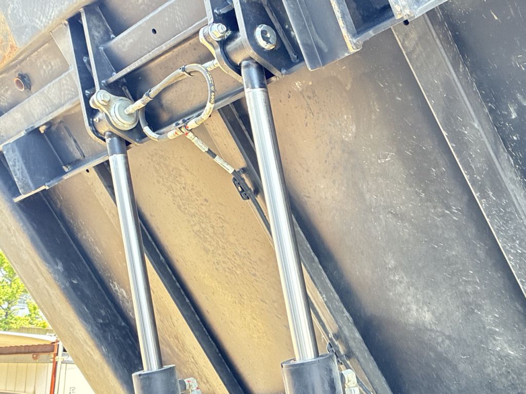 T7R-935150095 