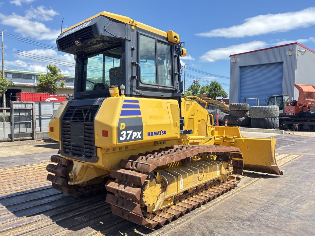 D37PX-24-90106