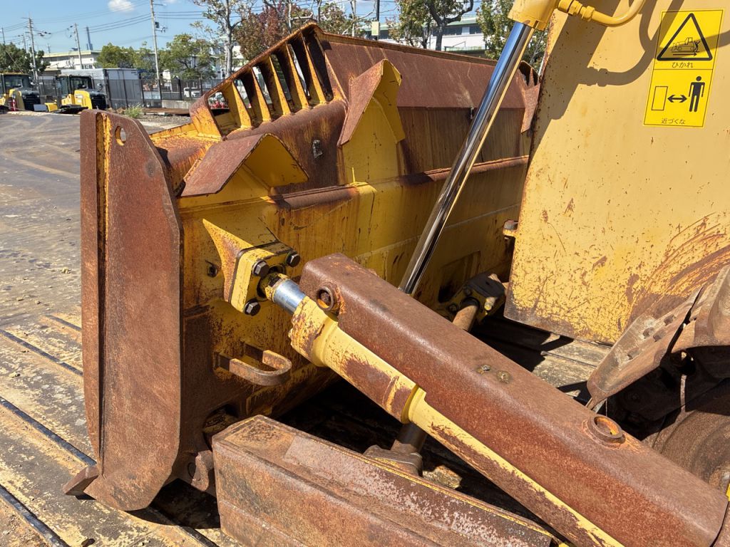 D85EX-18-23378