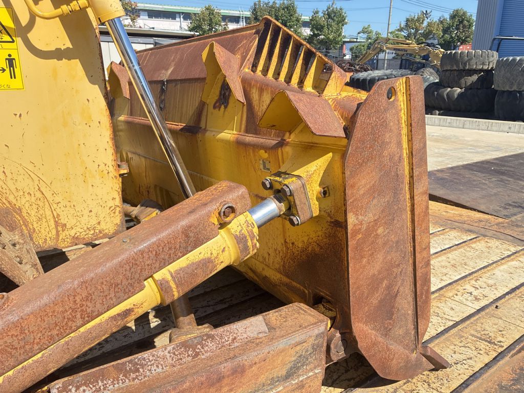 D85EX-18-23378