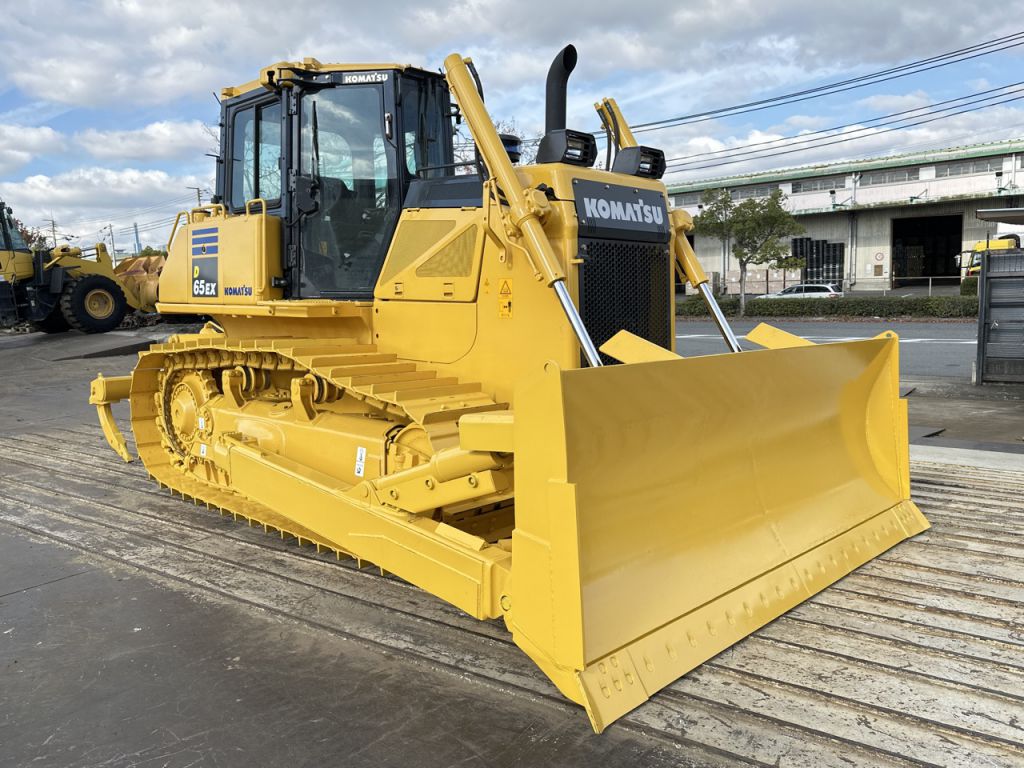 D65EX-17-3103