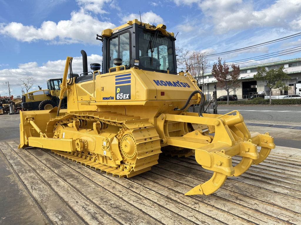 D65EX-17-3103