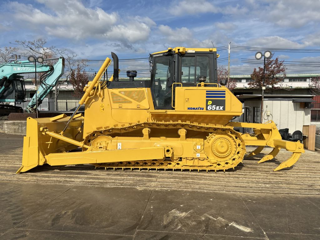 D65EX-17-3103