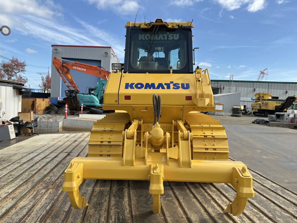 D65EX-17-3103