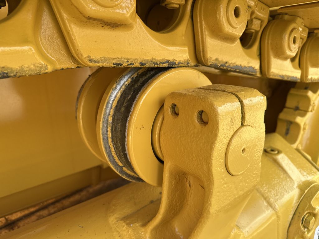 D65EX-17-3103