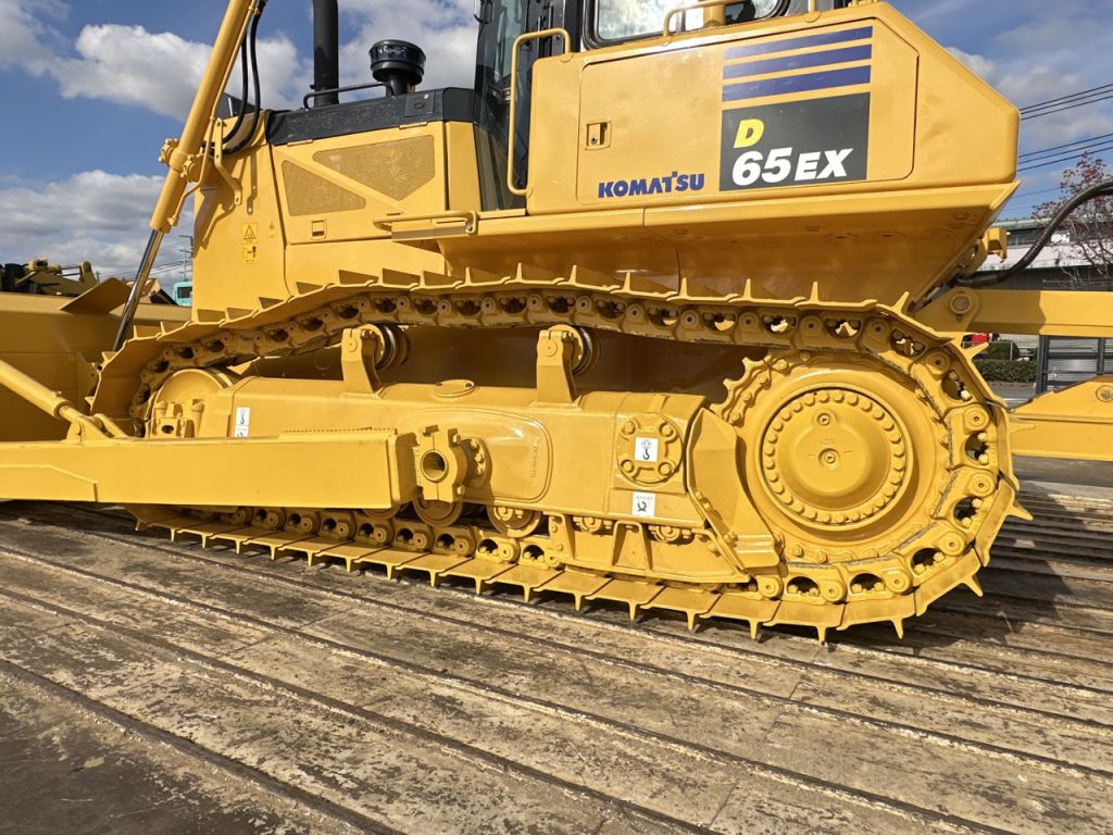 D65EX-17-3103
