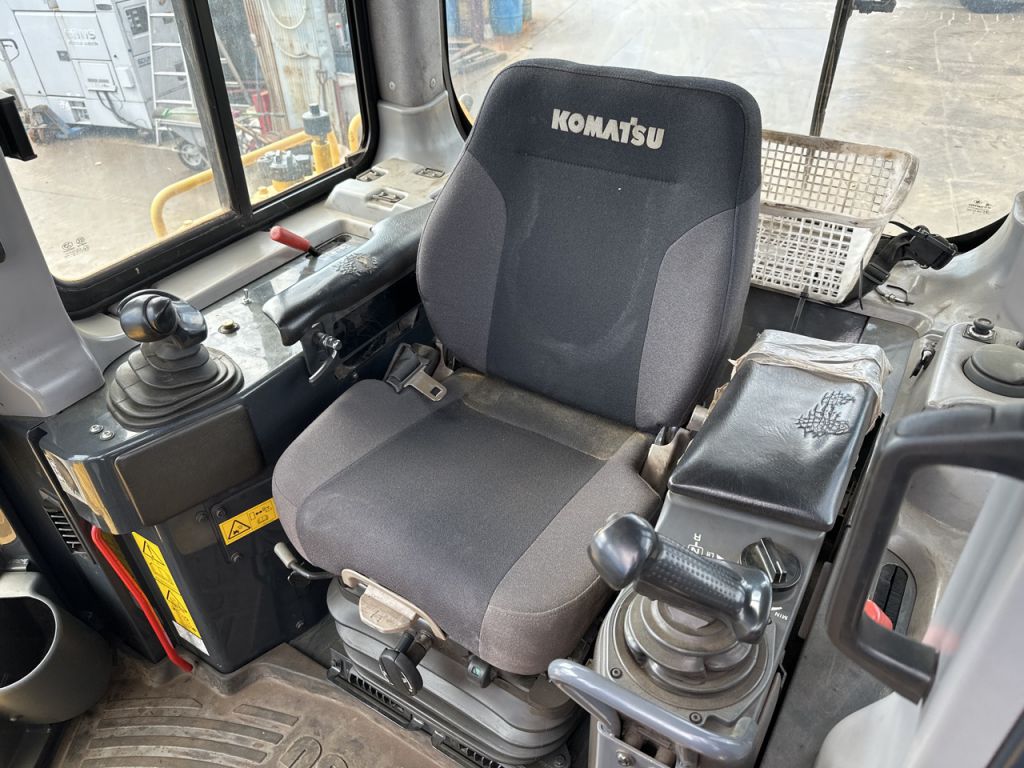 D65EX-17-3103