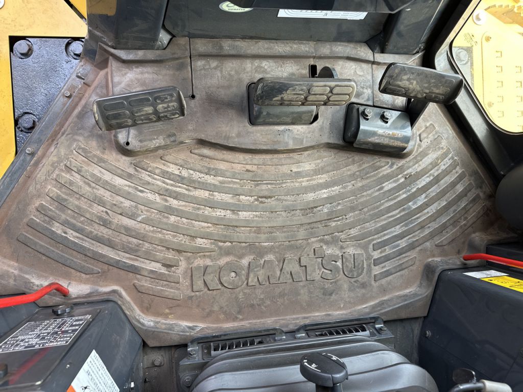 D65EX-17-3103