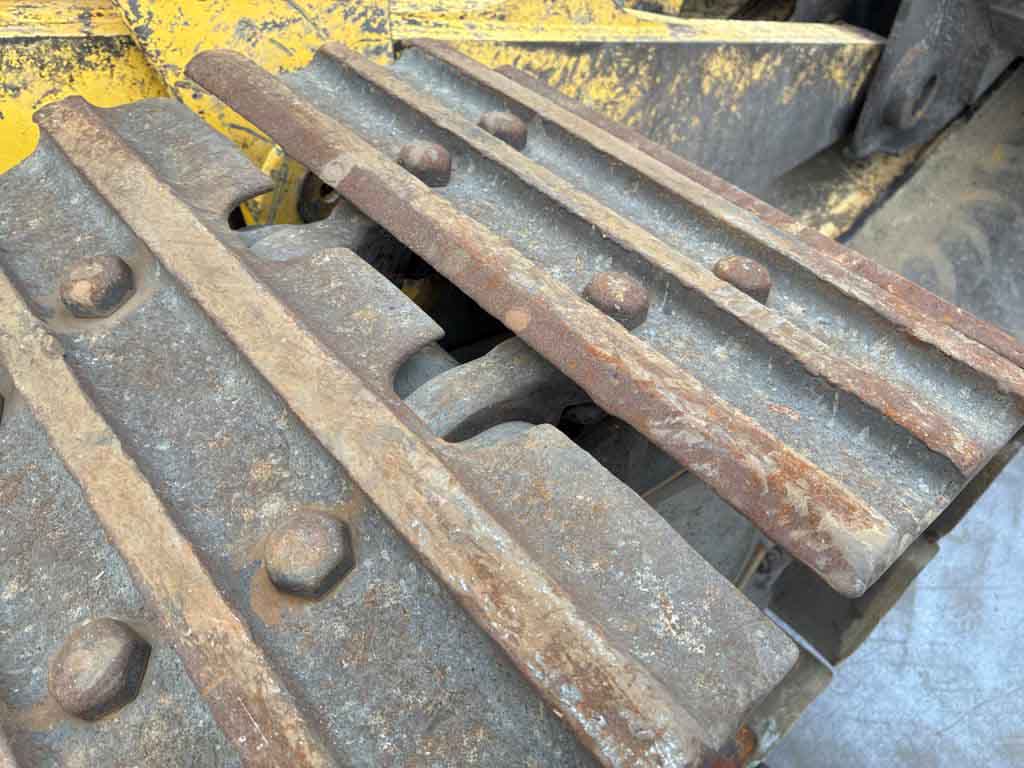 D75S-5-16696