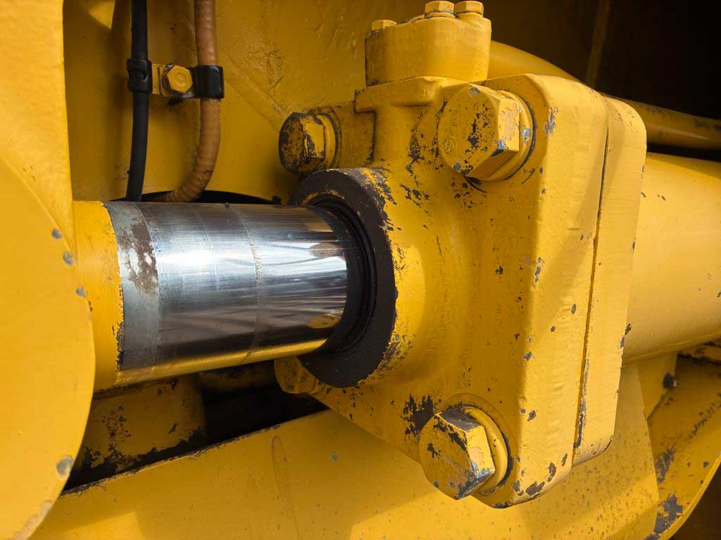 D75S-5-16696