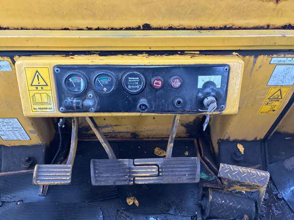 D75S-5-16696