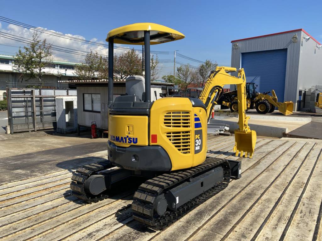 日立 ゴムパッド ZX30U-5A 300mm幅 2本ボルトタイプ 88枚セット